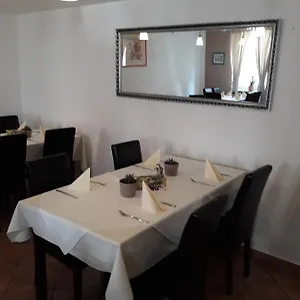 https://hotel-restaurant-stern.frankfurtammainhotels.com