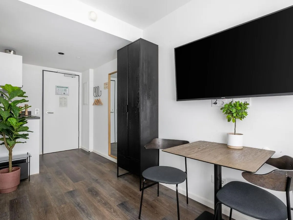 Limehome Muenchen 3*, Munich